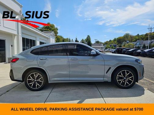 2023 BMW X4 xDrive30i