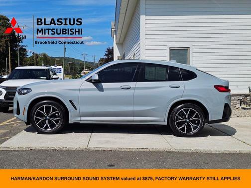 2023 BMW X4 xDrive30i