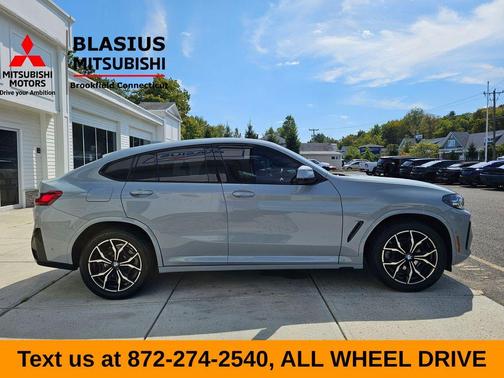 2023 BMW X4 xDrive30i