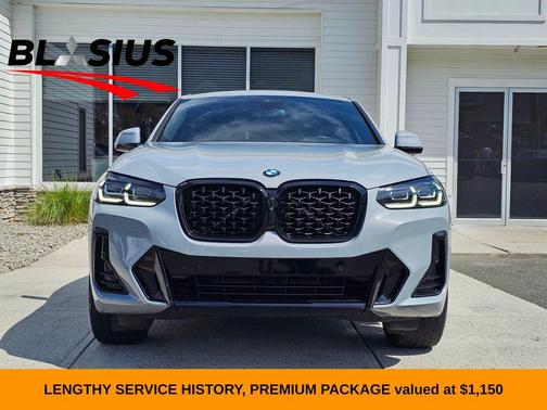 2023 BMW X4 xDrive30i