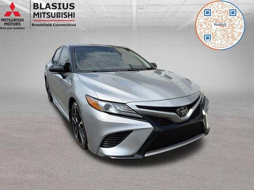 Midnight Black Metallic 2019 Toyota Camry XSE