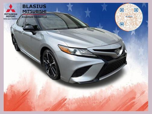 Midnight Black Metallic 2019 Toyota Camry XSE