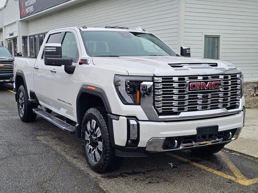 2025 GMC Sierra 2500 Denali