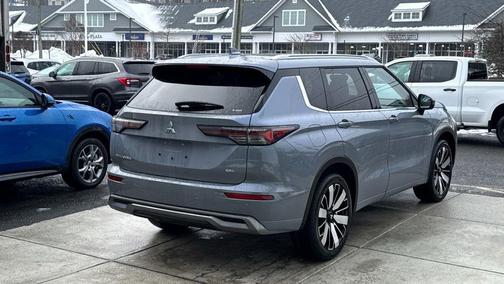 2026 Mitsubishi Outlander SEL