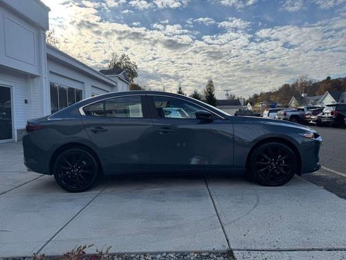 2024 Mazda Mazda3 2.5 S Carbon Edition