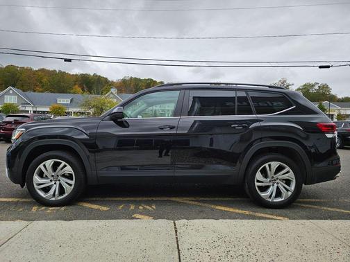 2023 Volkswagen Atlas 3.6L SE w/Technology