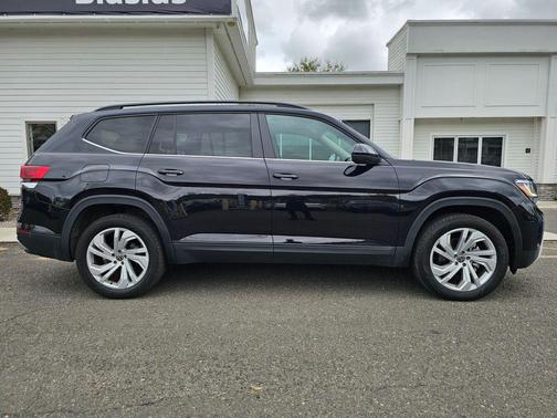 2023 Volkswagen Atlas 3.6L SE w/Technology