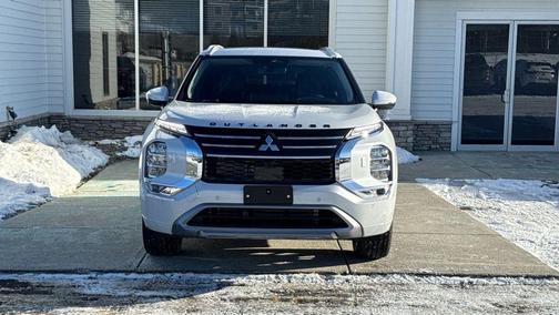 2026 Mitsubishi Outlander SEL