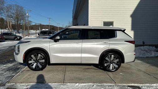 2026 Mitsubishi Outlander SEL