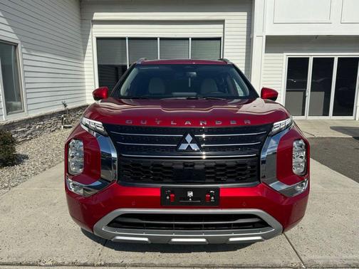 Diamond Red 2025 Mitsubishi Outlander PHEV SEL