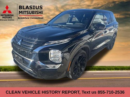 2024 Mitsubishi Outlander SE Black Edition
