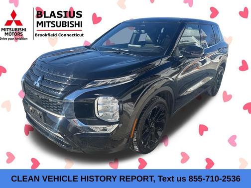 2024 Mitsubishi Outlander SE Black Edition