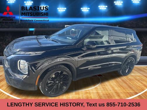 2024 Mitsubishi Outlander SE Black Edition