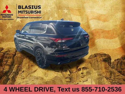 2024 Mitsubishi Outlander SE Black Edition