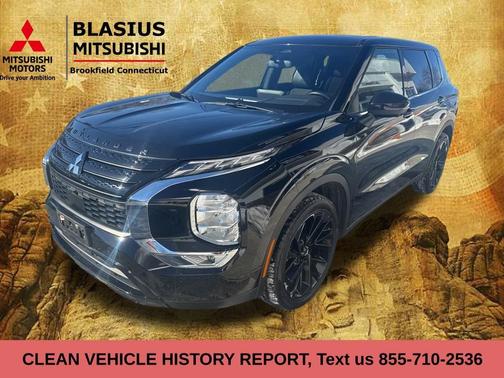 2024 Mitsubishi Outlander SE Black Edition