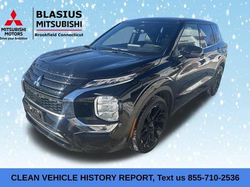 2024 Mitsubishi Outlander SE Black Edition