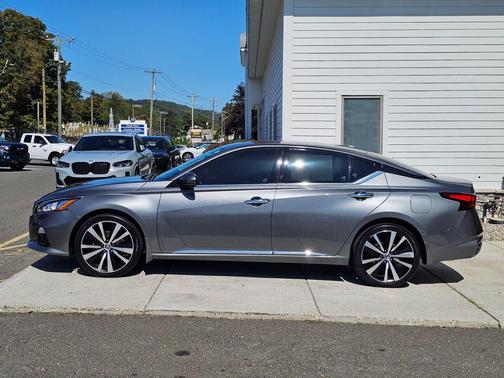 2020 Nissan Altima 2.5 Platinum