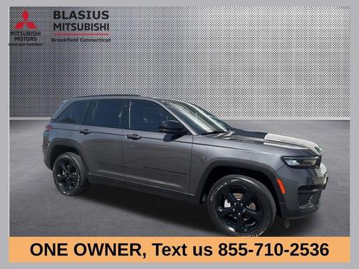 Metallic 2023 Jeep Grand Cherokee Altitude