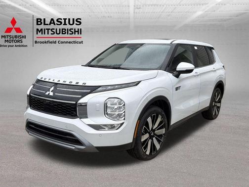 White Diamond 2026 Mitsubishi Outlander PHEV SE