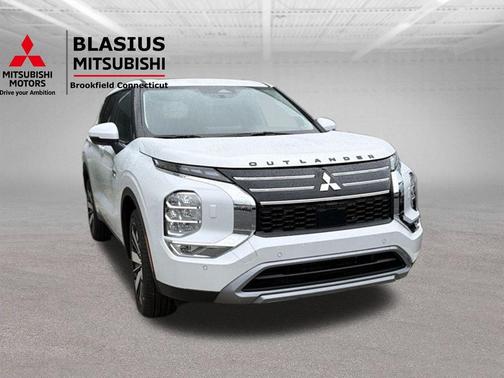 White Diamond 2026 Mitsubishi Outlander PHEV SE