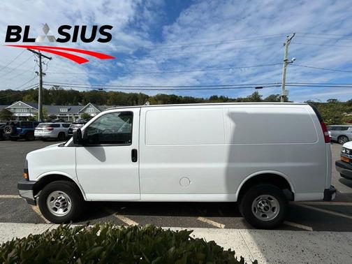 2023 GMC Savana 2500 Work Van