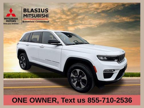 Bright White Clearcoat 2023 Jeep Grand Cherokee 4xe Base