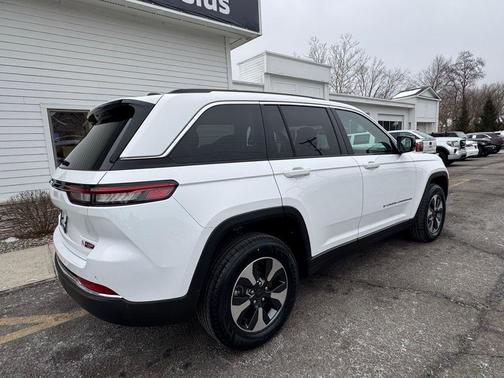 2023 Jeep Grand Cherokee 4xe Base