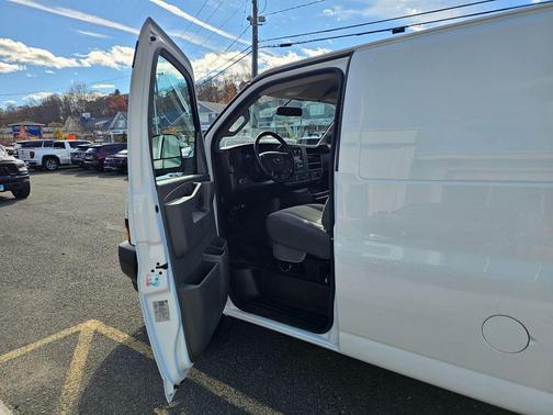 2021 Chevrolet Express 2500 Work Van