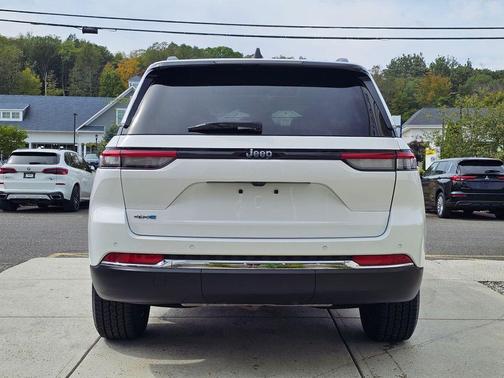 2023 Jeep Grand Cherokee 4xe Base