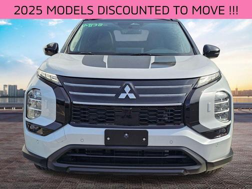 2025 Mitsubishi Outlander Trail Edition