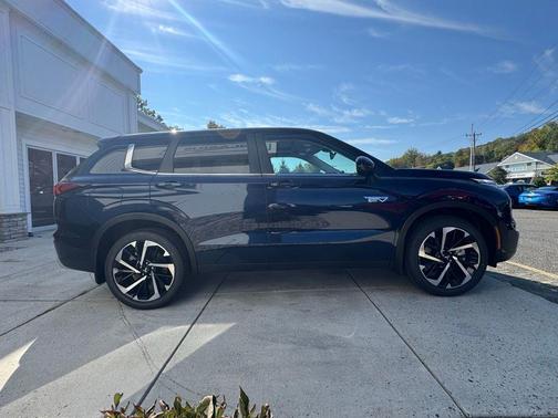Blue 2025 Mitsubishi Outlander PHEV SE