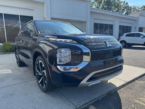 Blue 2025 Mitsubishi Outlander PHEV SE