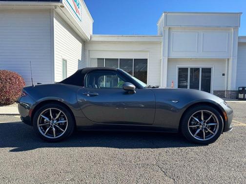 2022 Mazda MX-5 Miata Grand Touring