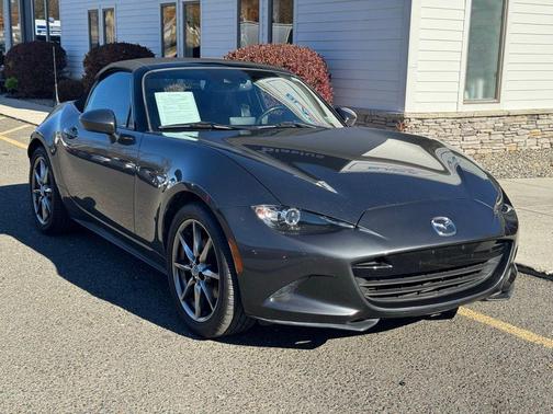 2022 Mazda MX-5 Miata Grand Touring