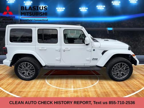 Bright White Clearcoat 2024 Jeep Wrangler 4xe High Altitude