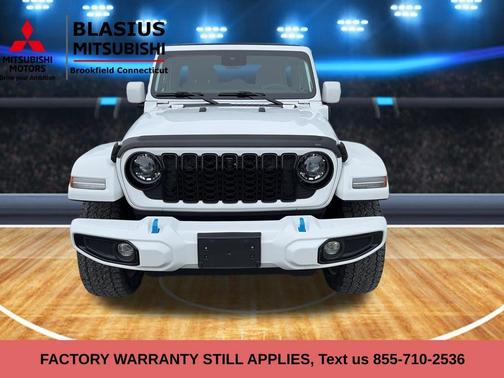Bright White Clearcoat 2024 Jeep Wrangler 4xe High Altitude