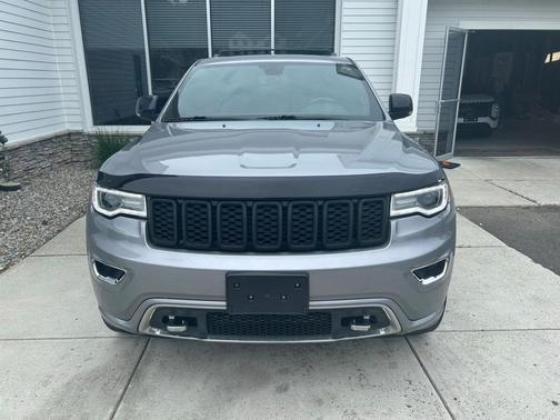 2020 Jeep Grand Cherokee Overland