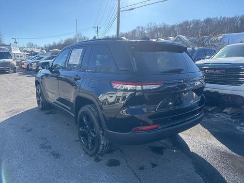 2023 Jeep Grand Cherokee Altitude