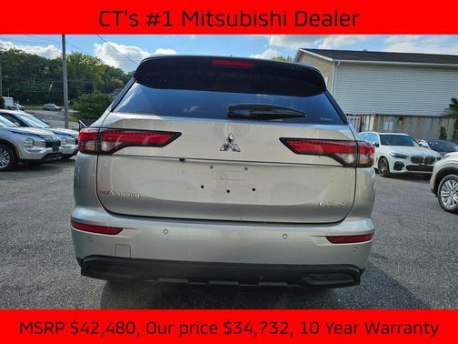 2025 Mitsubishi Outlander PHEV ES