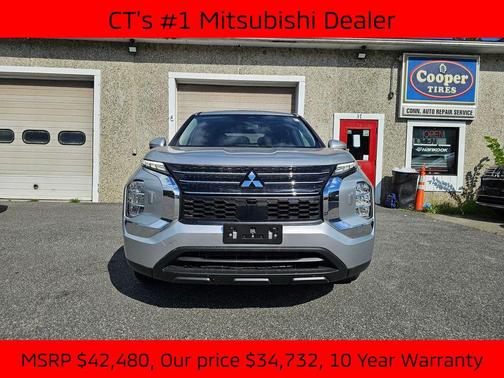 2025 Mitsubishi Outlander PHEV ES