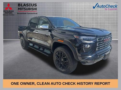 Onyx Black 2024 GMC Canyon Denali