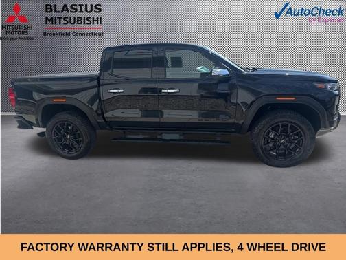 Onyx Black 2024 GMC Canyon Denali