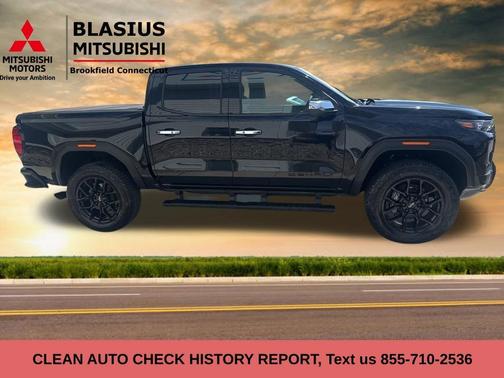 2024 GMC Canyon Denali