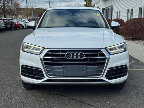 2018 Audi Q5 2.0T Premium Plus