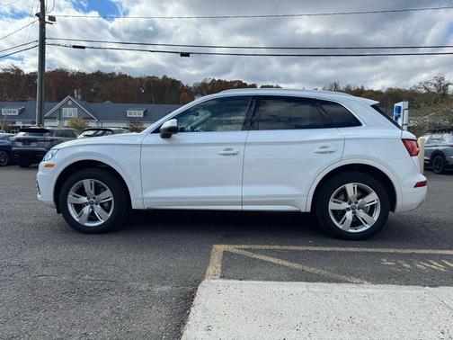 2018 Audi Q5 2.0T Premium Plus