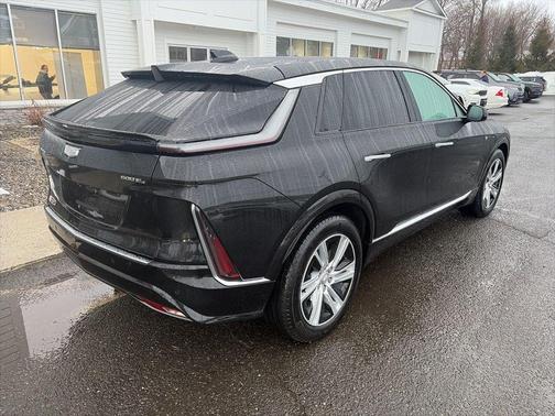 2024 Cadillac LYRIQ Tech