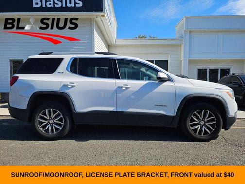 2017 GMC Acadia SLE-2