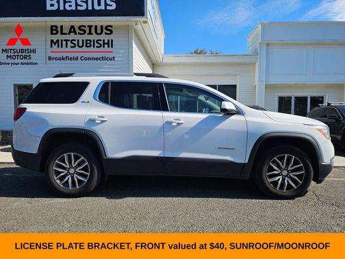 2017 GMC Acadia SLE-2