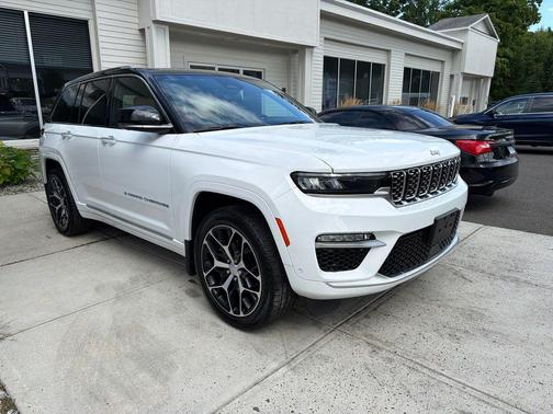 Bright White Clearcoat 2022 Jeep Grand Cherokee 4xe Summit
