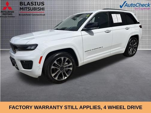 Bright White Clearcoat 2023 Jeep Grand Cherokee Overland